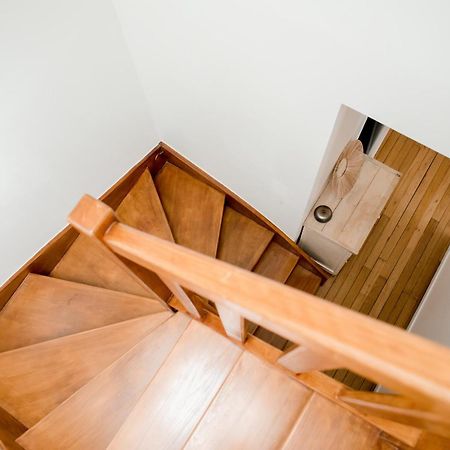 Chambres dans maison familiale avec jardin et studio au sein du Triangle d'Or de Rueil Malmaison, aux portes de Paris et la Défense Exterior foto