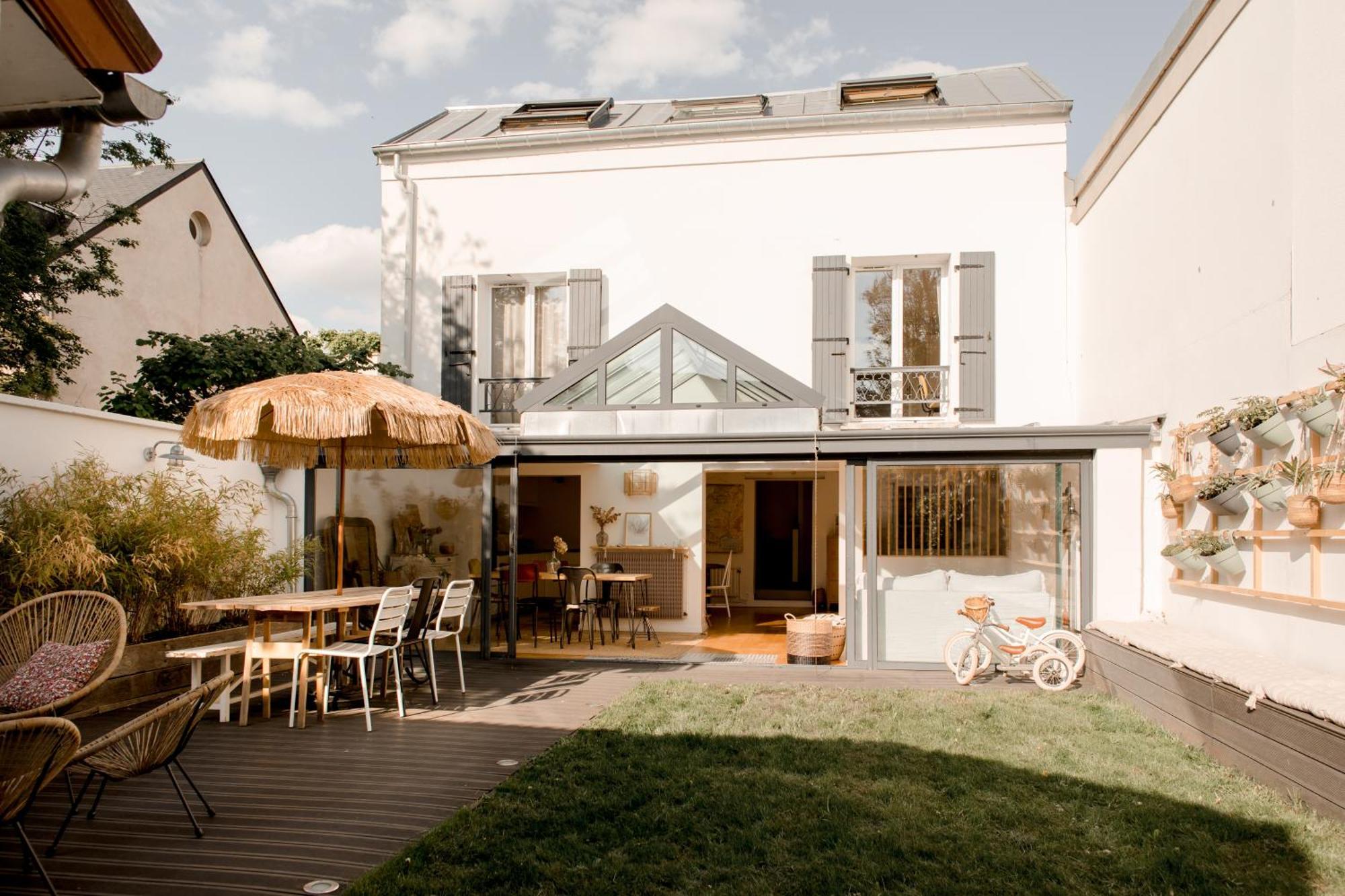 Chambres dans maison familiale avec jardin et studio au sein du Triangle d'Or de Rueil Malmaison, aux portes de Paris et la Défense Exterior foto