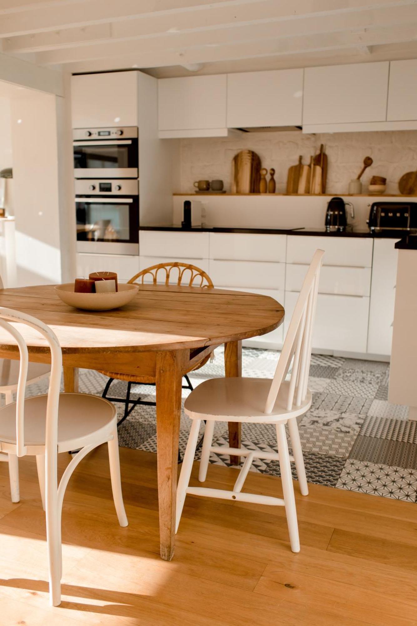 Chambres dans maison familiale avec jardin et studio au sein du Triangle d'Or de Rueil Malmaison, aux portes de Paris et la Défense Exterior foto