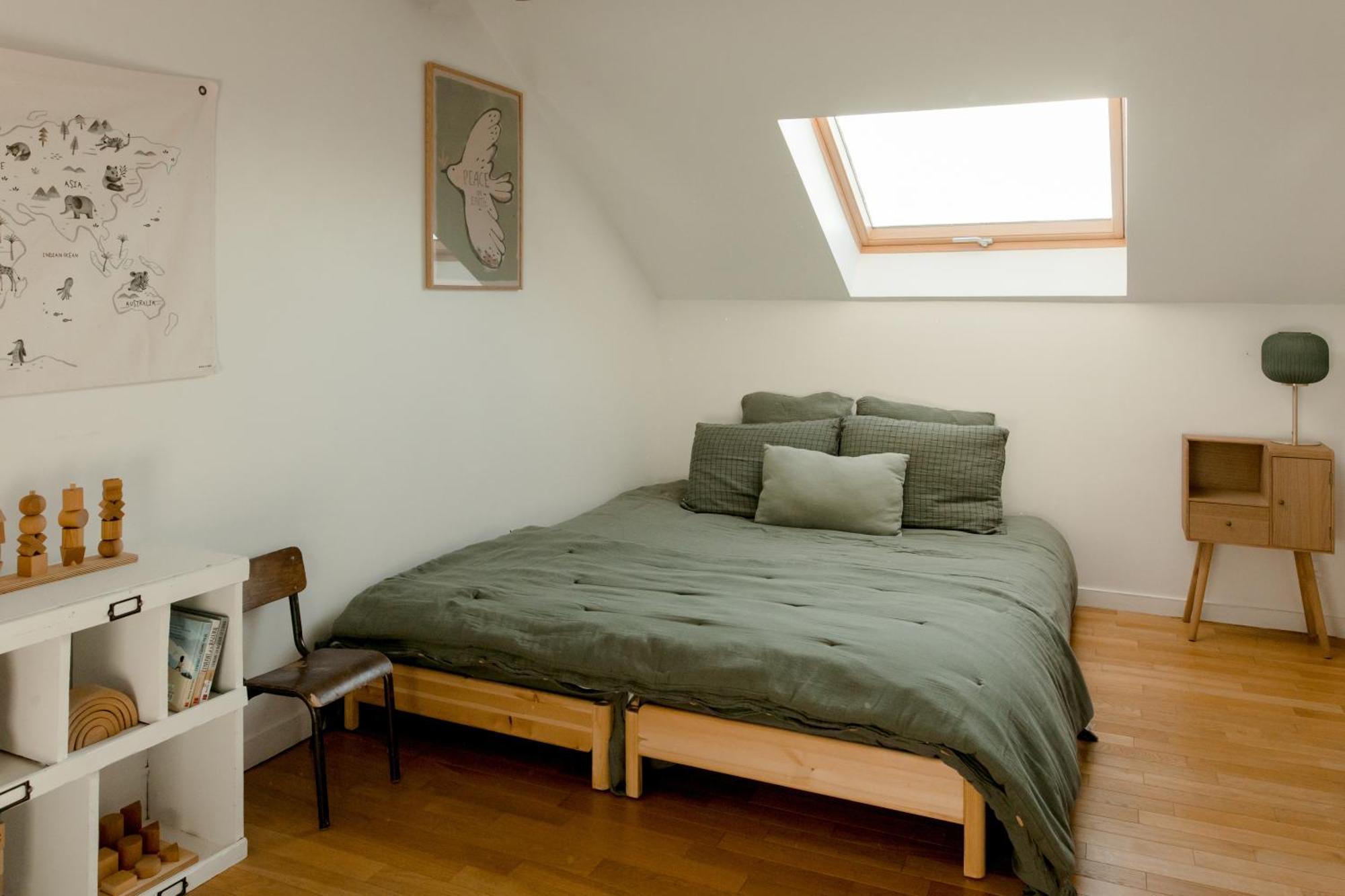Chambres dans maison familiale avec jardin et studio au sein du Triangle d'Or de Rueil Malmaison, aux portes de Paris et la Défense Exterior foto