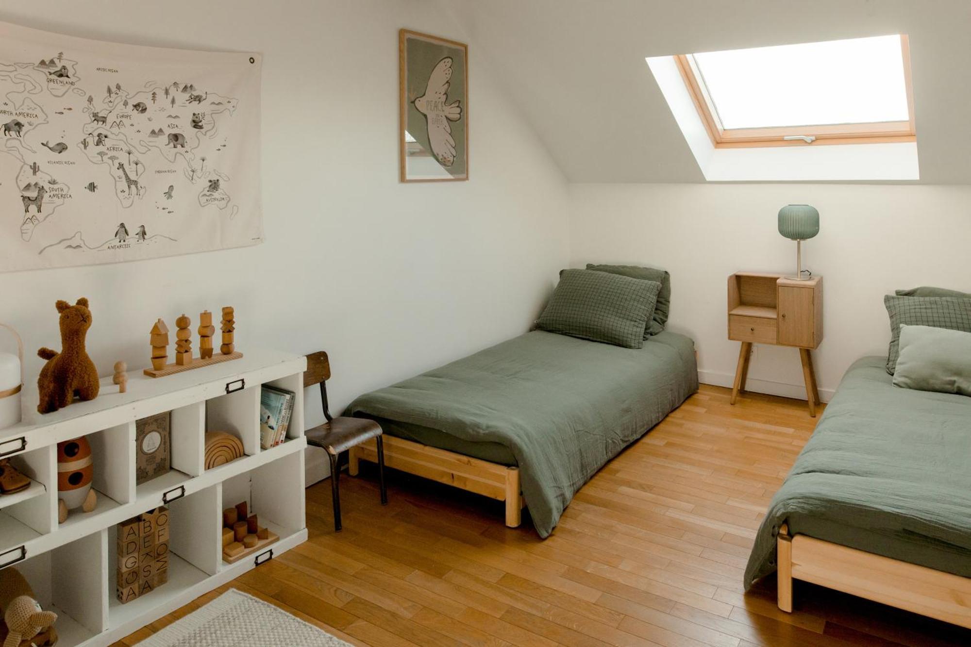 Chambres dans maison familiale avec jardin et studio au sein du Triangle d'Or de Rueil Malmaison, aux portes de Paris et la Défense Exterior foto