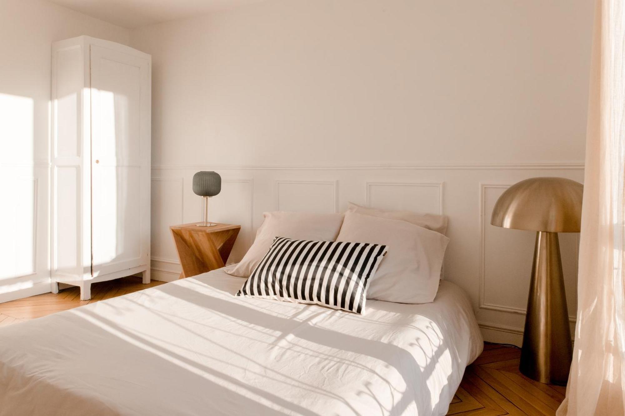 Chambres dans maison familiale avec jardin et studio au sein du Triangle d'Or de Rueil Malmaison, aux portes de Paris et la Défense Exterior foto